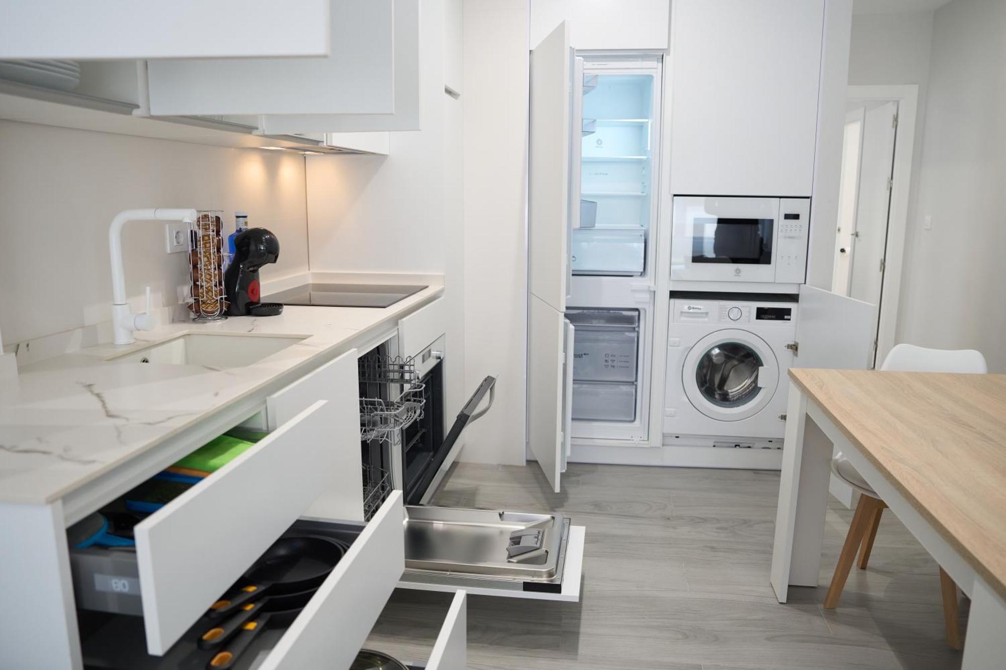 Paseo Maritimo - Apartamento A Estrenar, A Pie De Playa, Con 2 Banos Almeria Ngoại thất bức ảnh